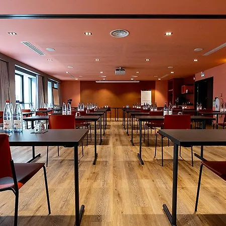 فندق Boma Easy Living 4*